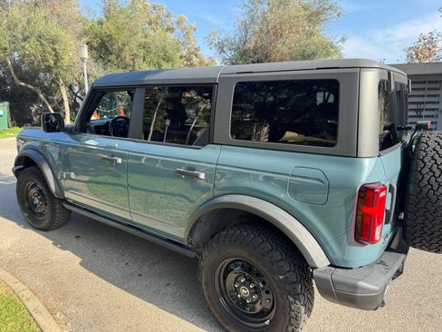 Used 2022 Ford Bronco Black Diamond image 16