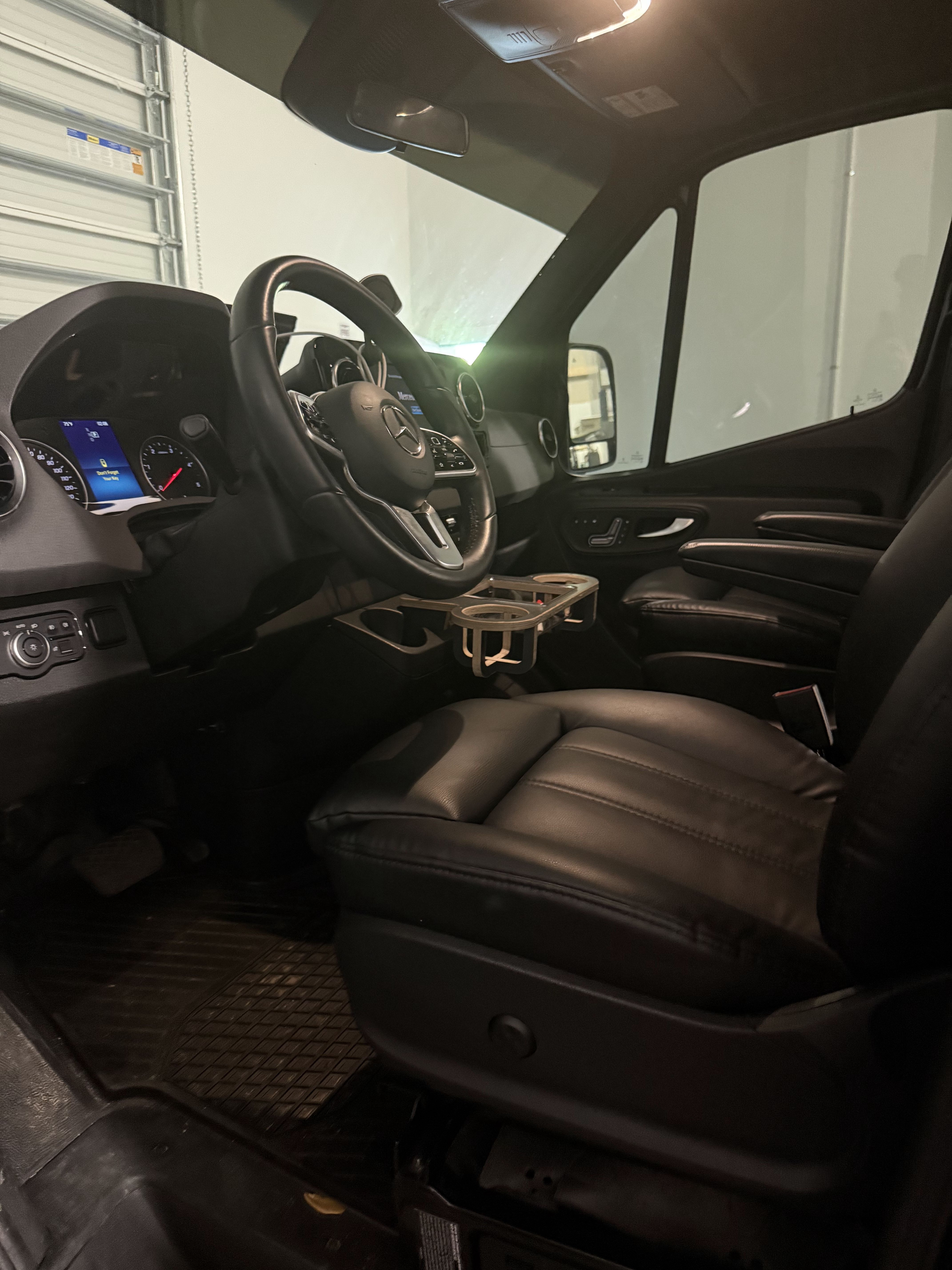 Used 2023 Mercedes-Benz Sprinter 3500 image 8