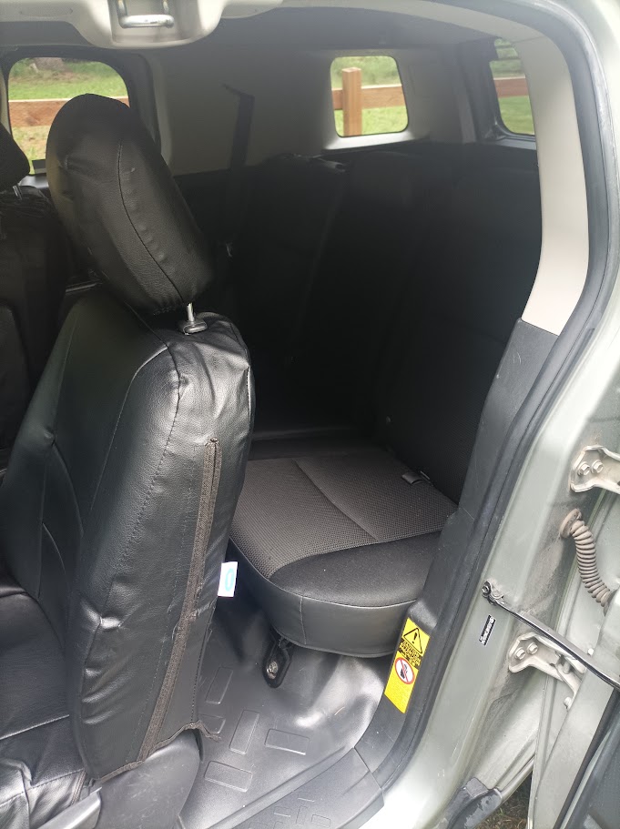 Used 2010 Toyota FJ Cruiser 4WD image 9