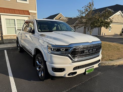 Used 2024 RAM 1500 Limited AWD/4WD image 17