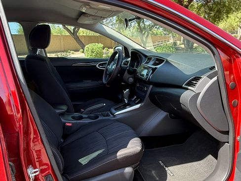 Used 2017 Nissan Sentra SV FWD image 6
