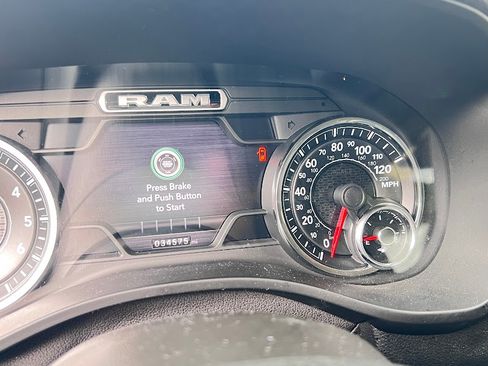 Used 2021 RAM 1500 Laramie image 15