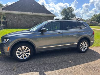 Used 2018 Volkswagen Tiguan SE