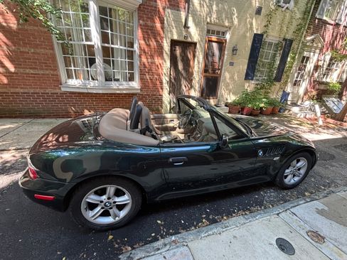 Used 2000 BMW Z3 2.5i RWD image 9