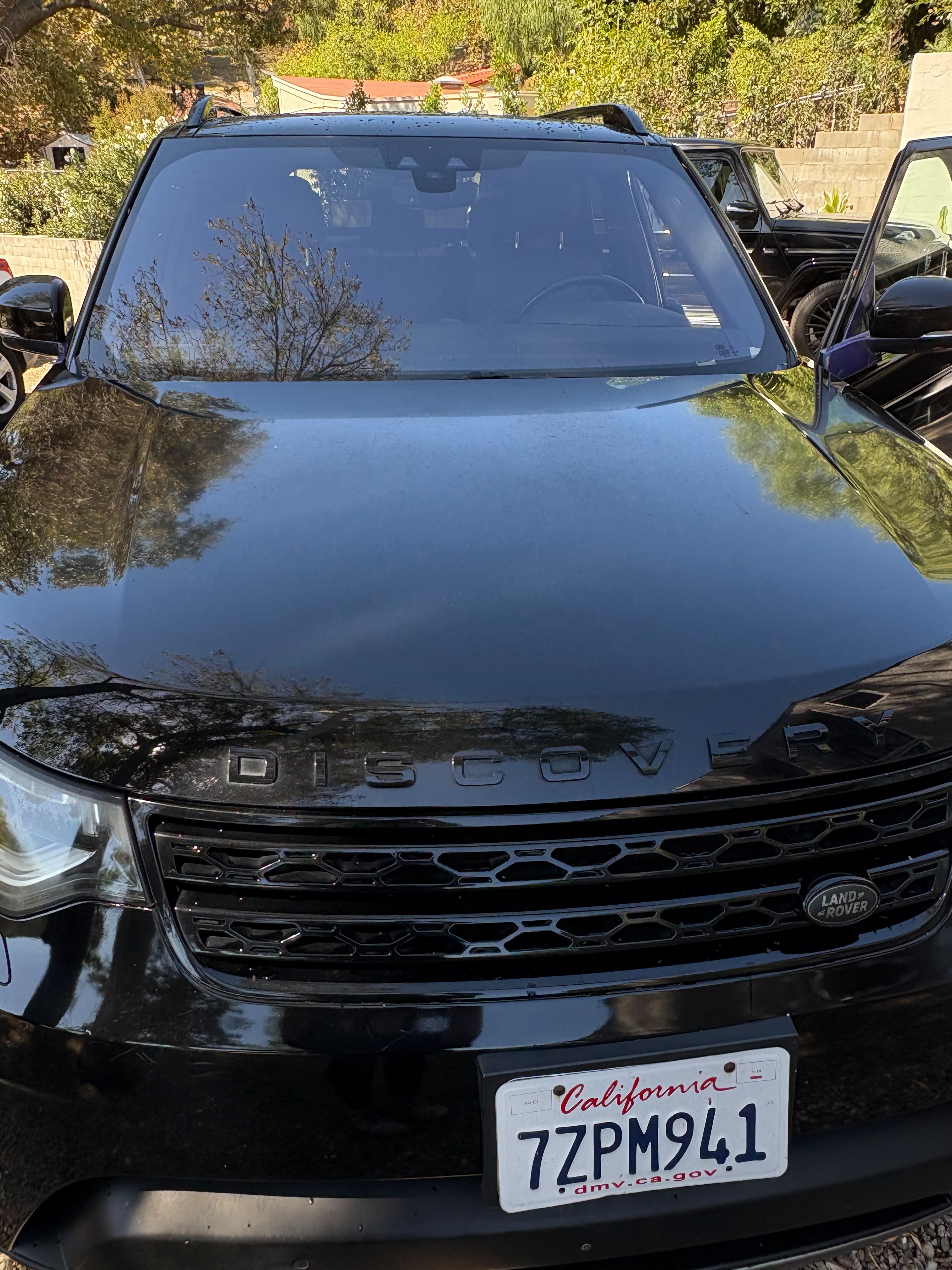Used 2017 Land Rover Discovery HSE AWD/4WD image 30