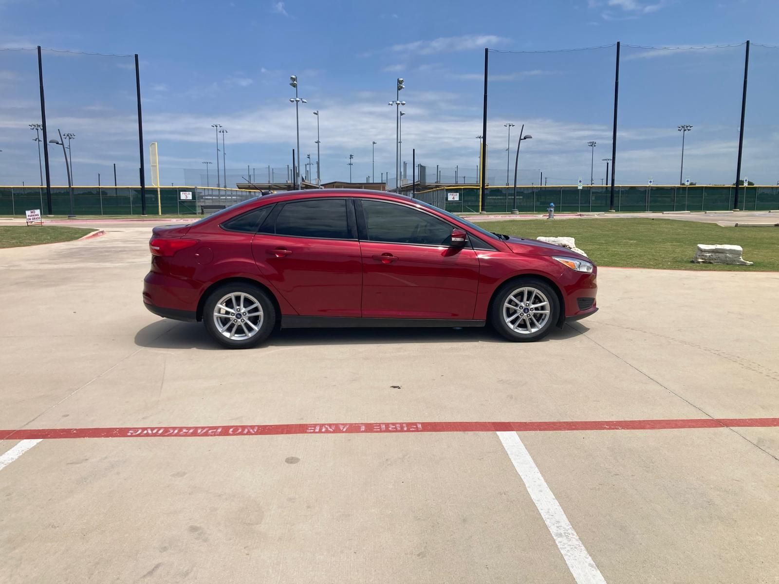 Used 2016 Ford Focus SE FWD image 5