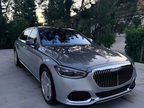 Used 2024 Mercedes-Benz Maybach S 580 S 580 4MATIC Sedan 4D image 8