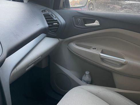 Used 2018 Ford Escape SE w/ Ford Safe & Smart Package image 12