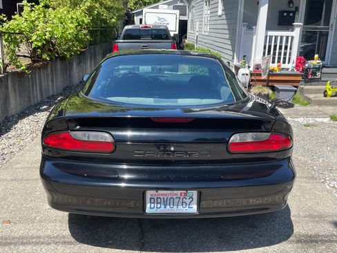 Used 1995 Chevrolet Camaro LT image 14