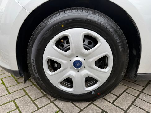 Used 2013 Ford Focus S FWD image 18