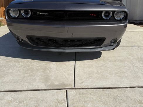 Used 2016 Dodge Challenger R/T RWD image 2