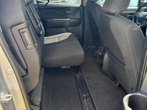 Used 2021 Honda Ridgeline Sport image 13