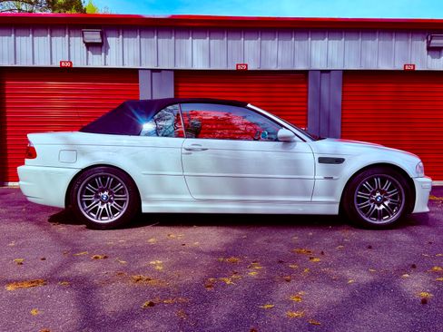 Used 2004 BMW M3 Convertible image 2