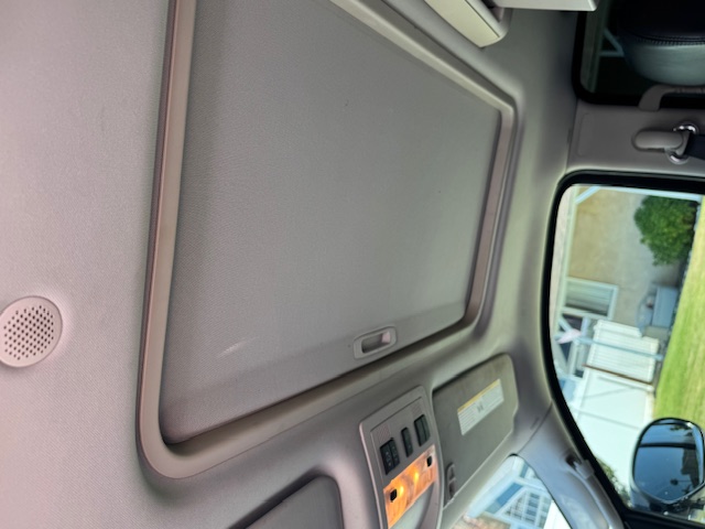 Used 2008 Cadillac Escalade AWD image 6