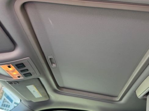 Used 2008 Cadillac Escalade AWD image 6