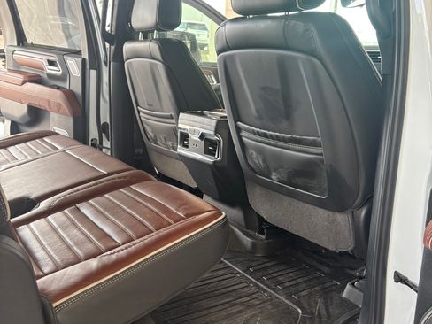 Used 2026 GMC Sierra 3500 Denali Ultimate AWD/4WD image 8