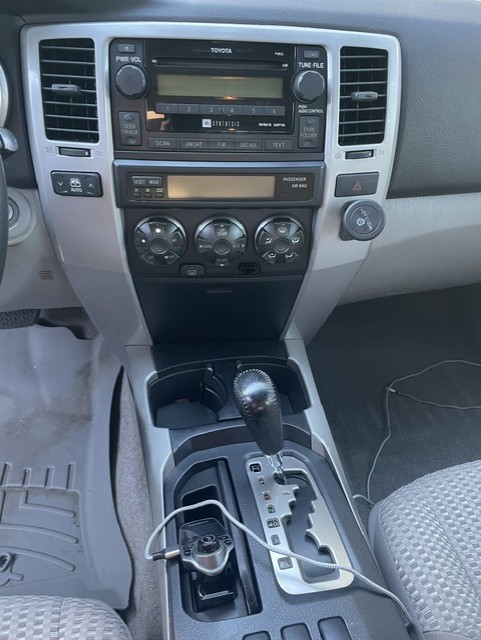 Used 2008 Toyota 4Runner SR5 w/ SR5 Extra Value Pkg 1 RWD image 6
