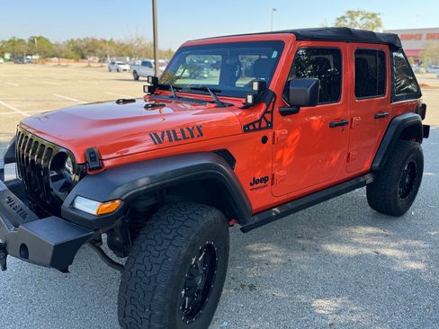 Used 2020 Jeep Wrangler Unlimited Sport image 1