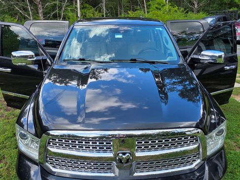 Used 2015 RAM 1500 Laramie w/ Convenience Group image 26