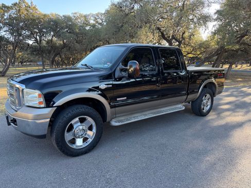 Used 2006 Ford F250 King Ranch image 4