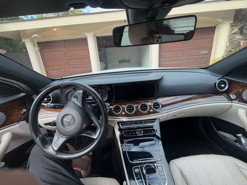 Used 2017 Mercedes-Benz E 300 image 6