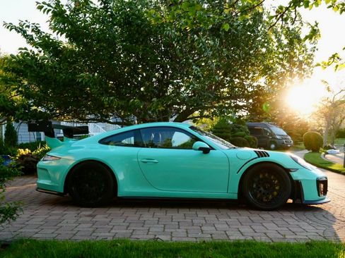 Used 2017 Porsche 911 Carrera 4 AWD/4WD image 10