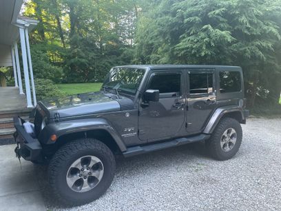 Used 2016 Jeep Wrangler Unlimited Sahara w/ Connectivity Group