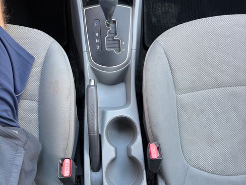 Used 2014 Hyundai Accent GS image 18