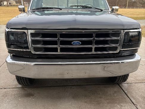 Used 1994 Ford F150 XL image 4