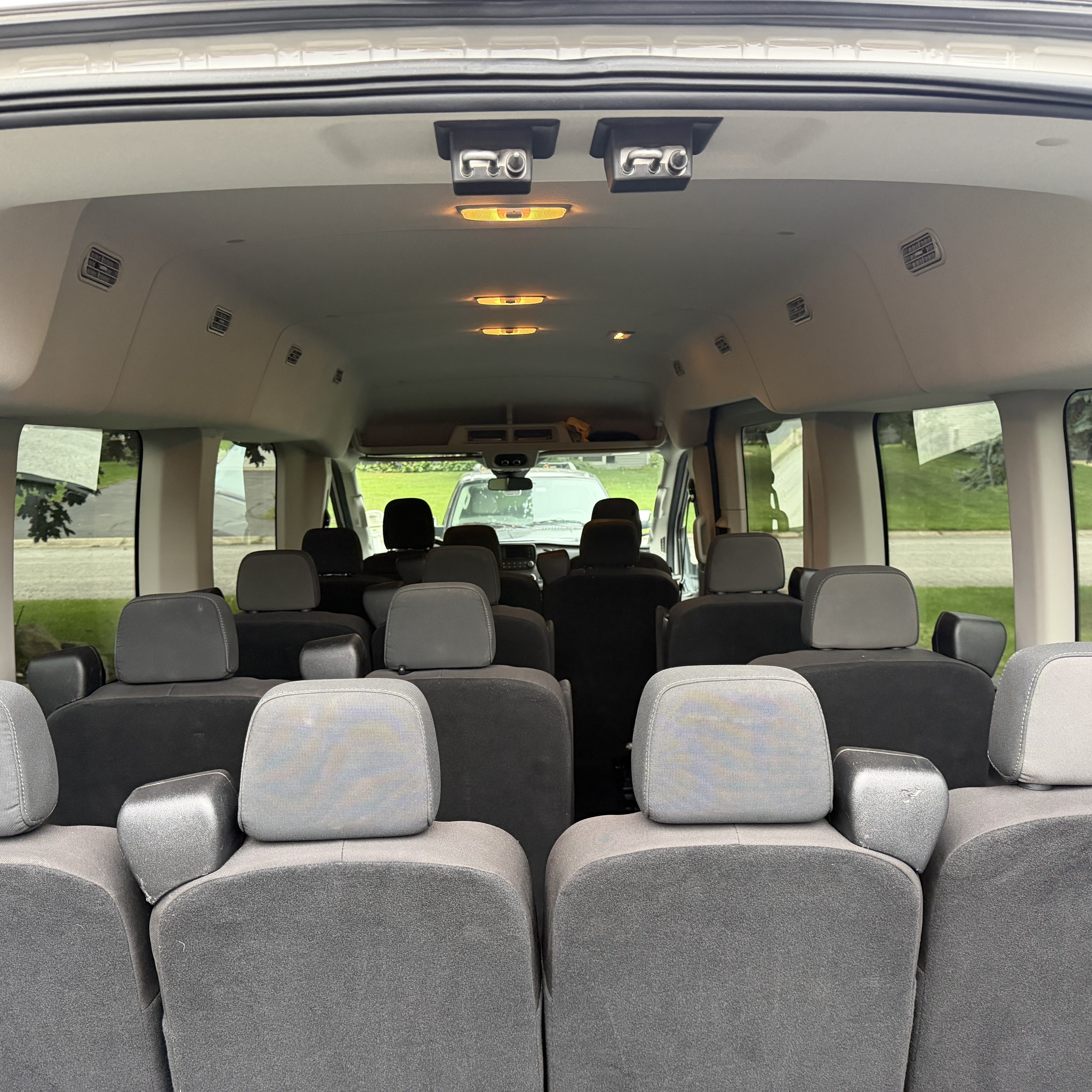 Used 2020 Ford Transit 350 XLT RWD image 5