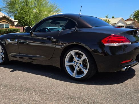 Used 2015 BMW Z4 sDrive28i RWD image 9