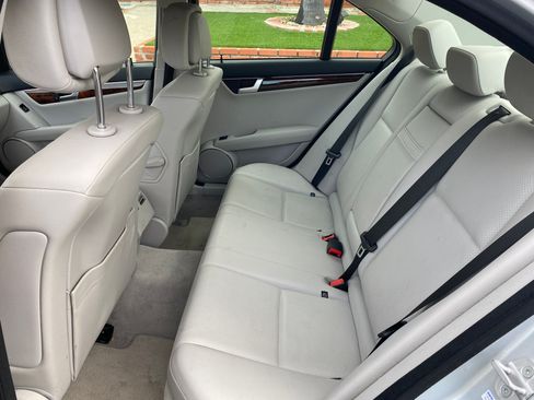Used 2013 Mercedes-Benz C 250 Sedan image 8