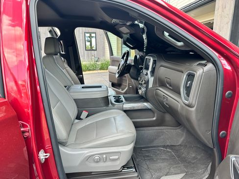 Used 2020 Chevrolet Silverado 1500 LTZ w/ LTZ Plus Package AWD/4WD image 8