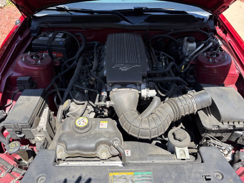Used 2009 Ford Mustang GT RWD image 9