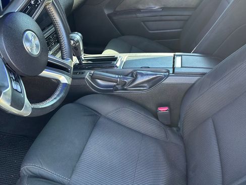 Used 2010 Ford Mustang Coupe 2D image 6