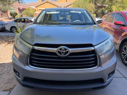 Used 2016 Toyota Highlander LE