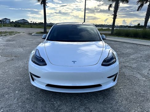Used 2023 Tesla Model 3 Standard Range RWD image 11