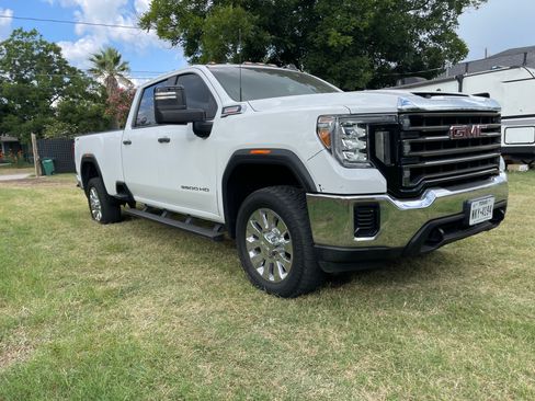 Used 2020 GMC Sierra 3500 4x4 Crew Cab w/ Convenience Package image 4