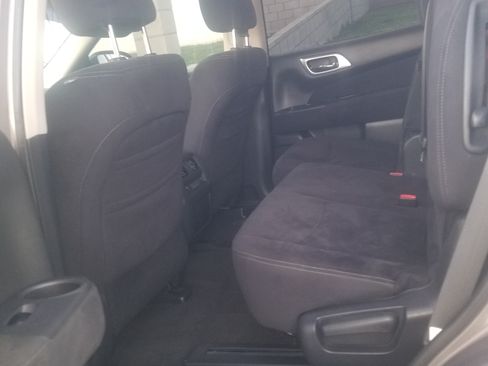 Used 2013 Nissan Pathfinder SV w/ Cargo Pkg image 12