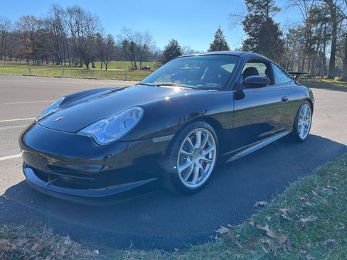 Used 2004 Porsche 911 GT3 RWD image 5