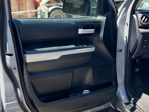 Used 2021 Toyota Tundra SR5 RWD image 10