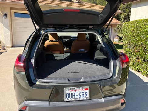 Used 2021 Lexus UX 250h w/ Accessory Package (Z1) image 6