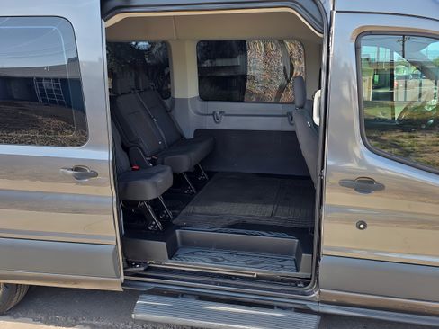 Used 2017 Ford Transit 350 XLT image 11