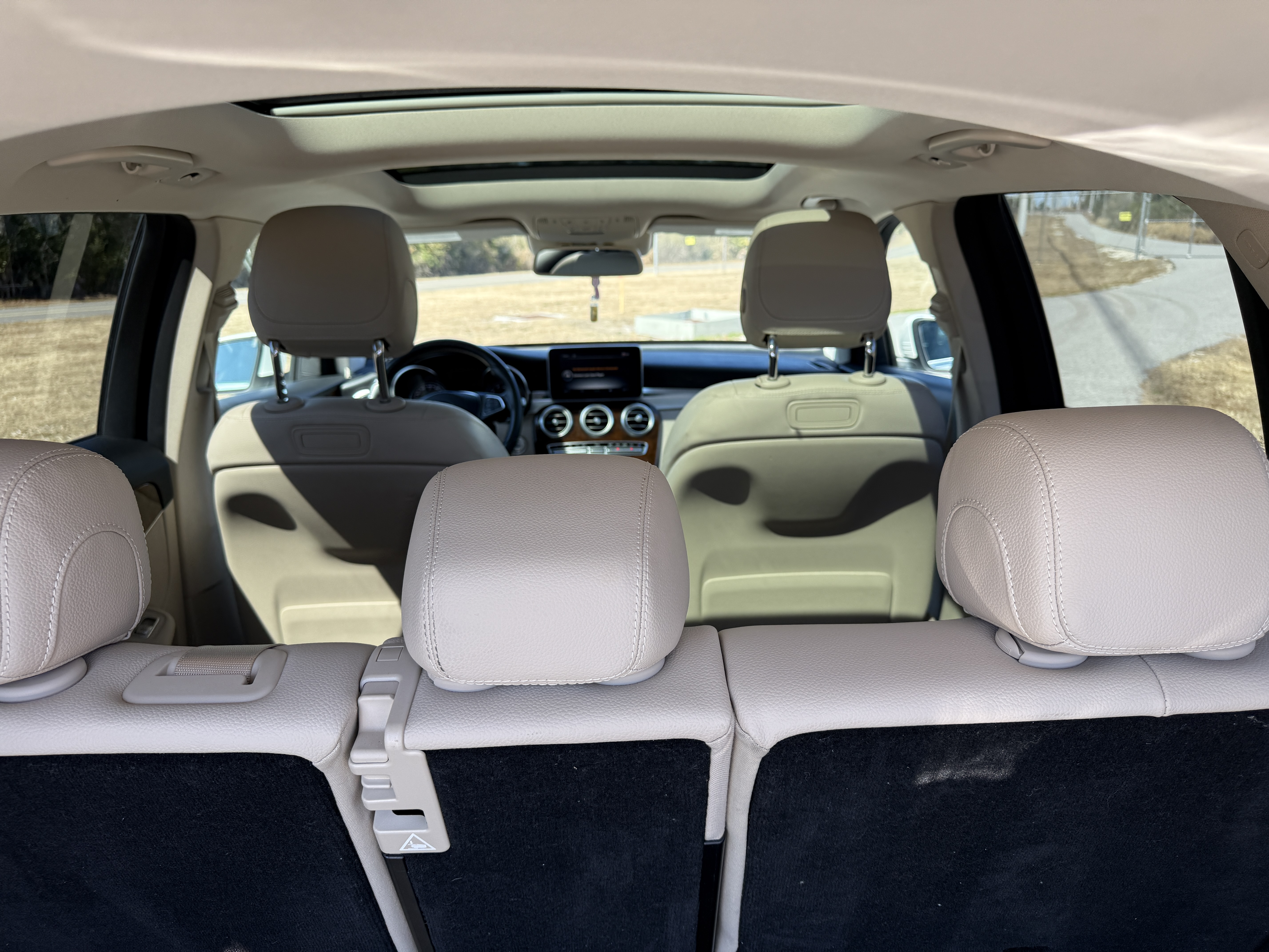 Used 2018 Mercedes-Benz GLC 300 image 8