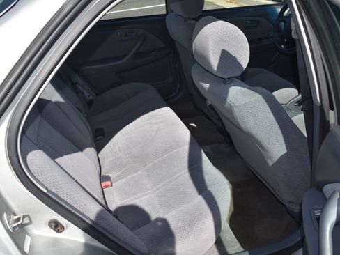 Used 2001 Toyota Camry XLE image 13