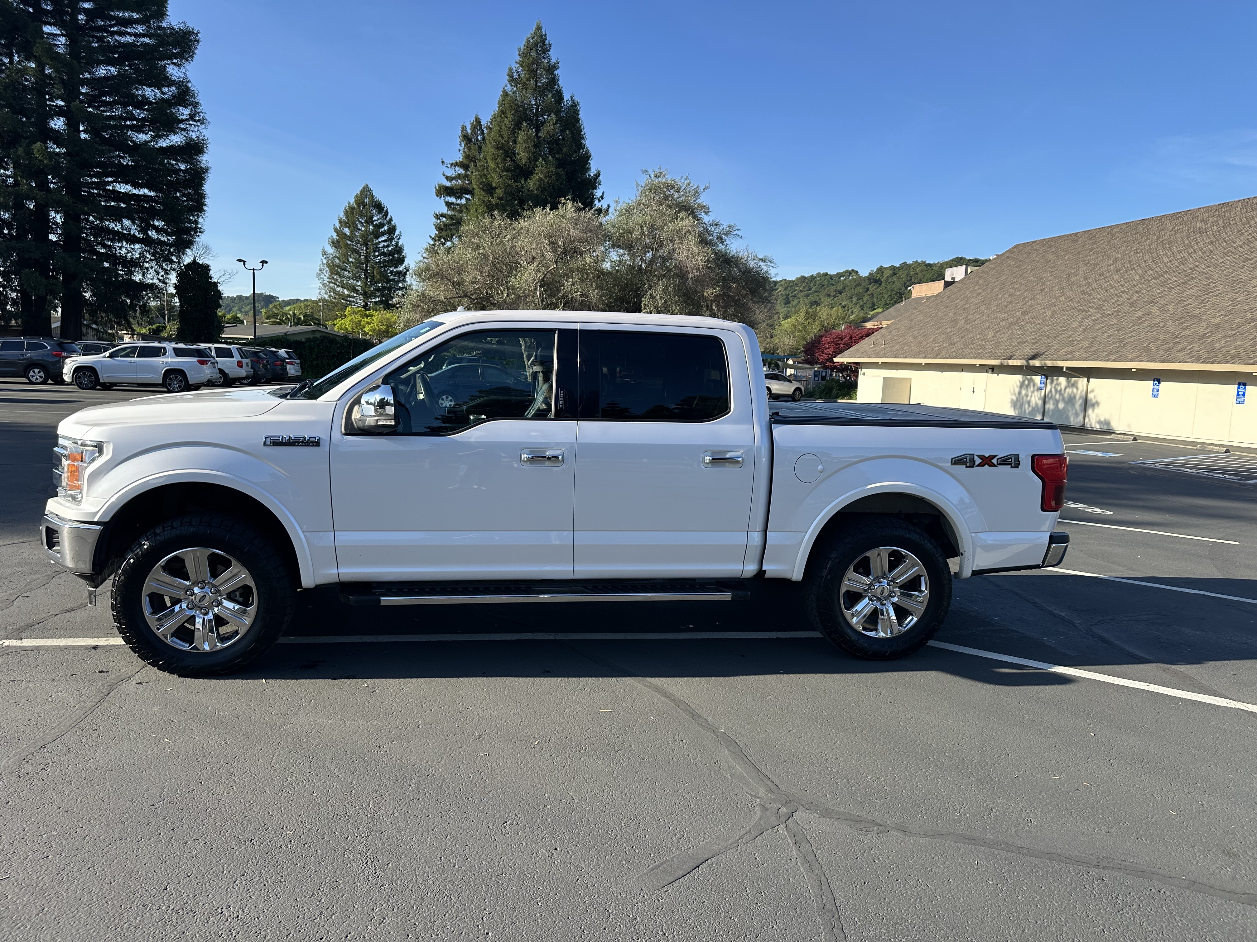 Used 2018 Ford F150 Lariat w/ Equipment Group 501A Mid AWD/4WD image 2