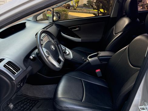 Used 2012 Toyota Prius Three image 4