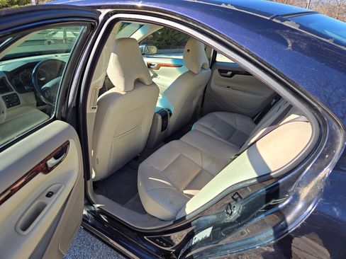 Used 2005 Volvo S60 2.5T image 12