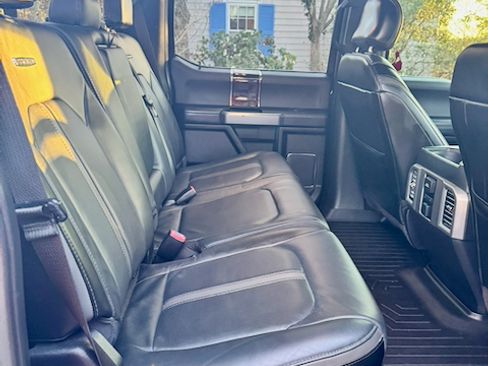 Used 2017 Ford F350 Platinum w/ Platinum Ultimate Package image 27