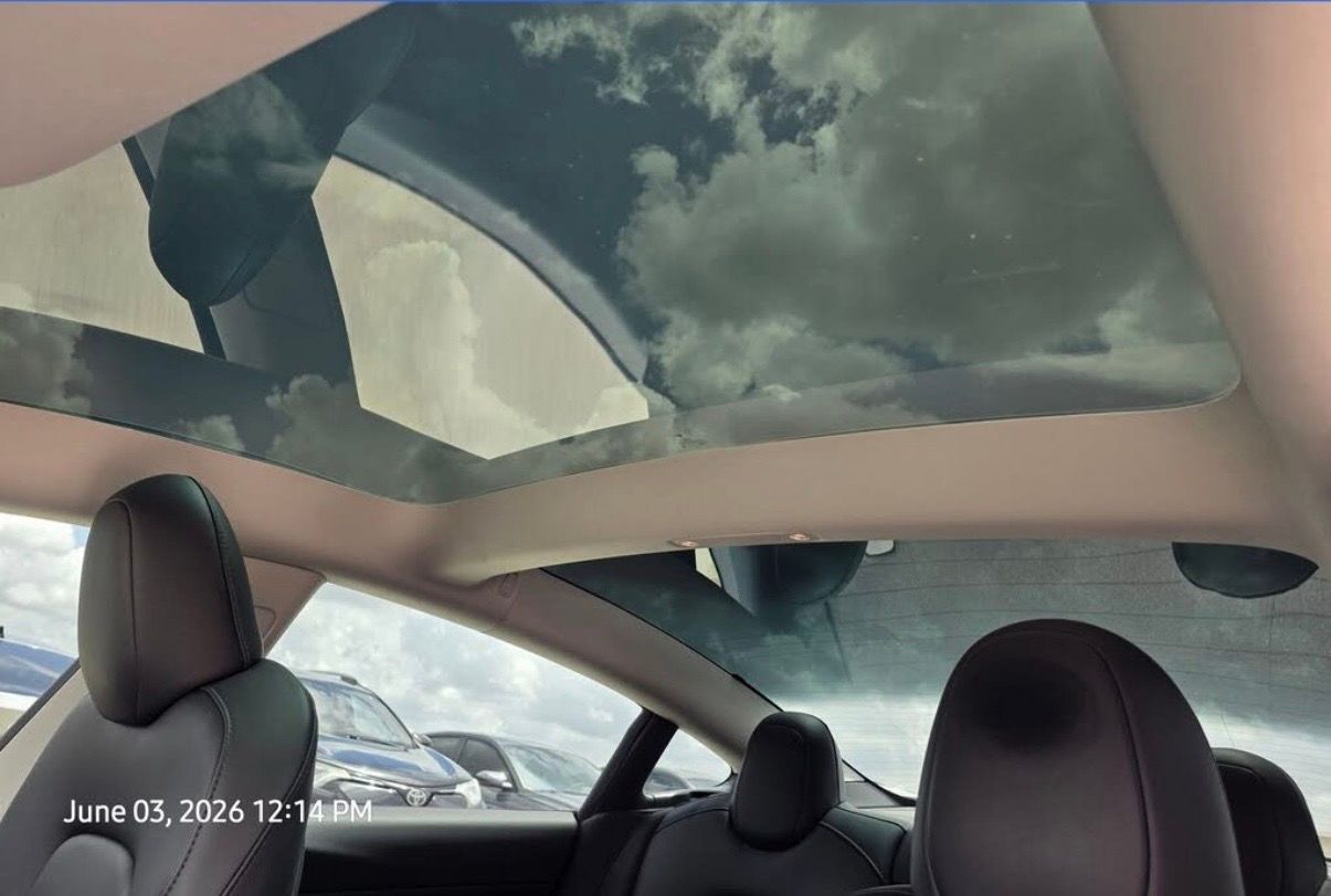 Used 2023 Tesla Model 3 Standard Range RWD image 17